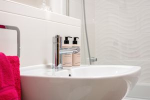 Photo 24- click for photo gallery